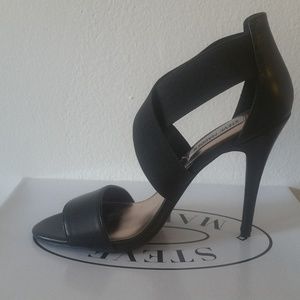 Brand New Steve Madden Dacia Sandals | Size 7.5